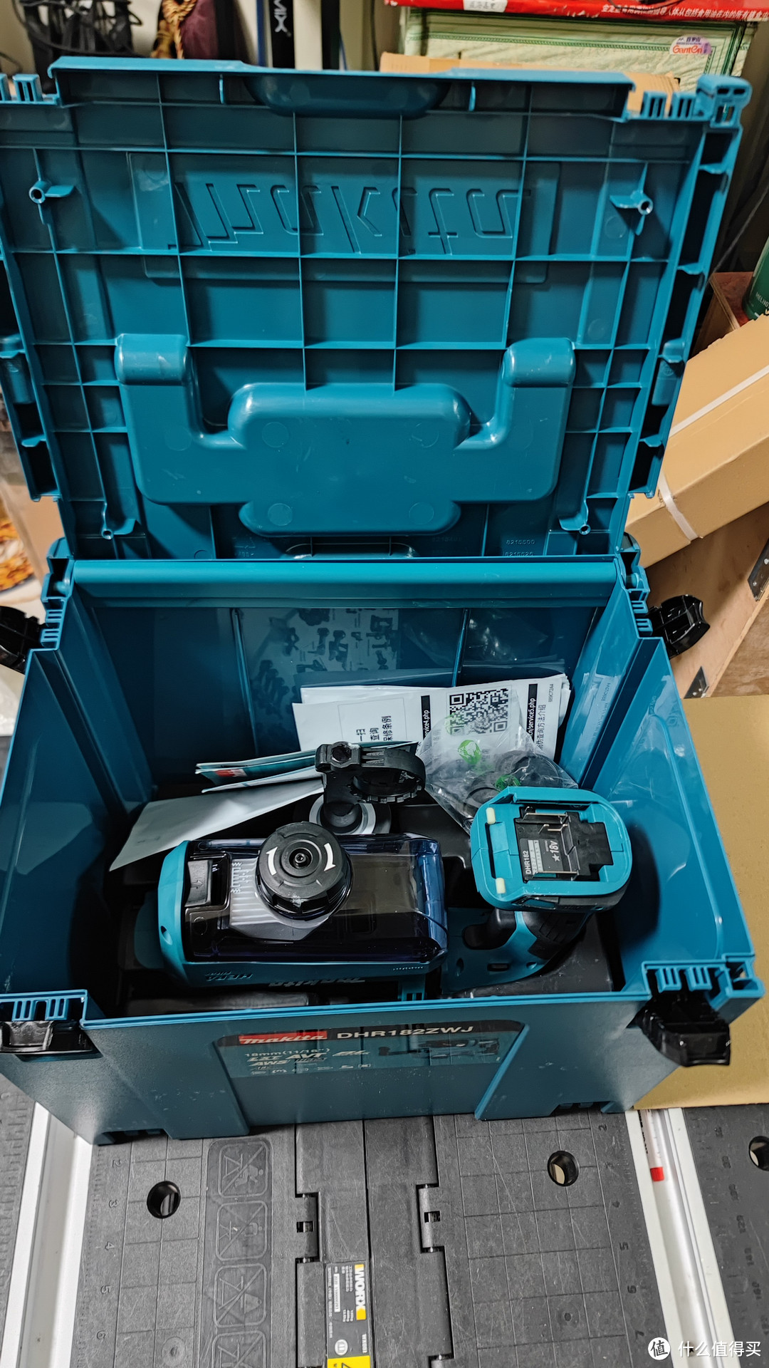 牧田DHR182集尘电锤开箱，无尘作业。