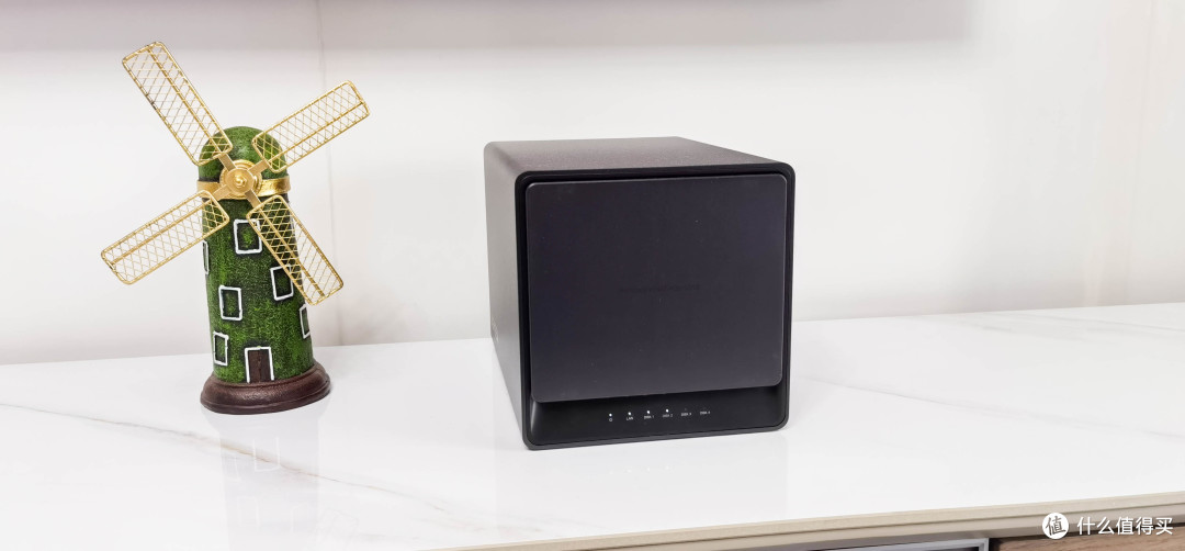 易上手的四盘旗舰NAS——绿联DX4600让打造私有云变得更简单