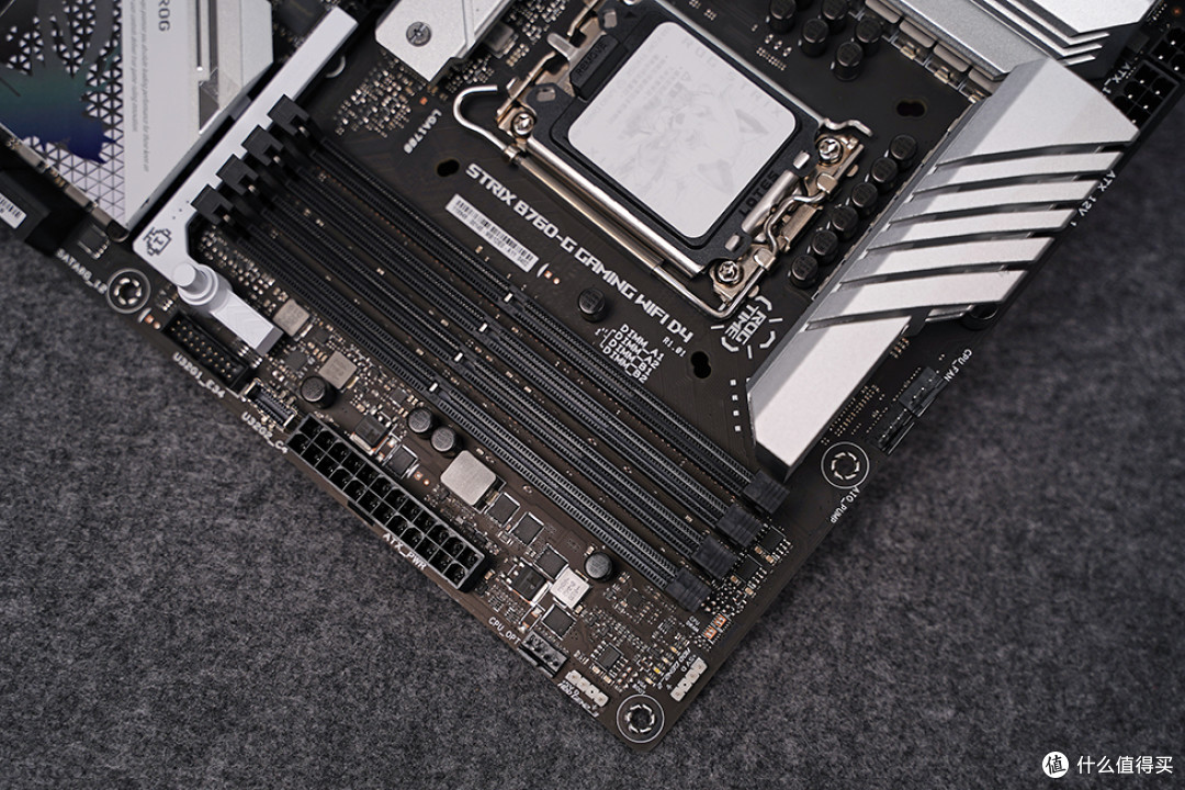 matx白色主板新选择华硕rogstrixb760ggamingd4小吹雪开箱