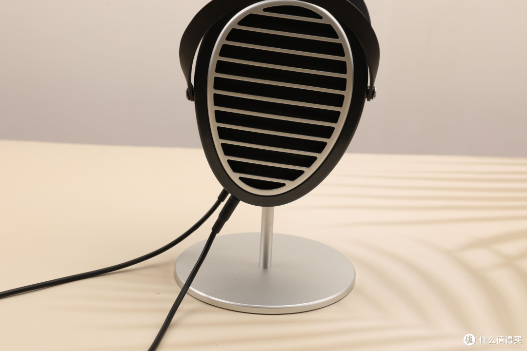 周末独处的最佳伴侣?HIFIMAN ANANDA头戴式耳机给您轻奢享受
