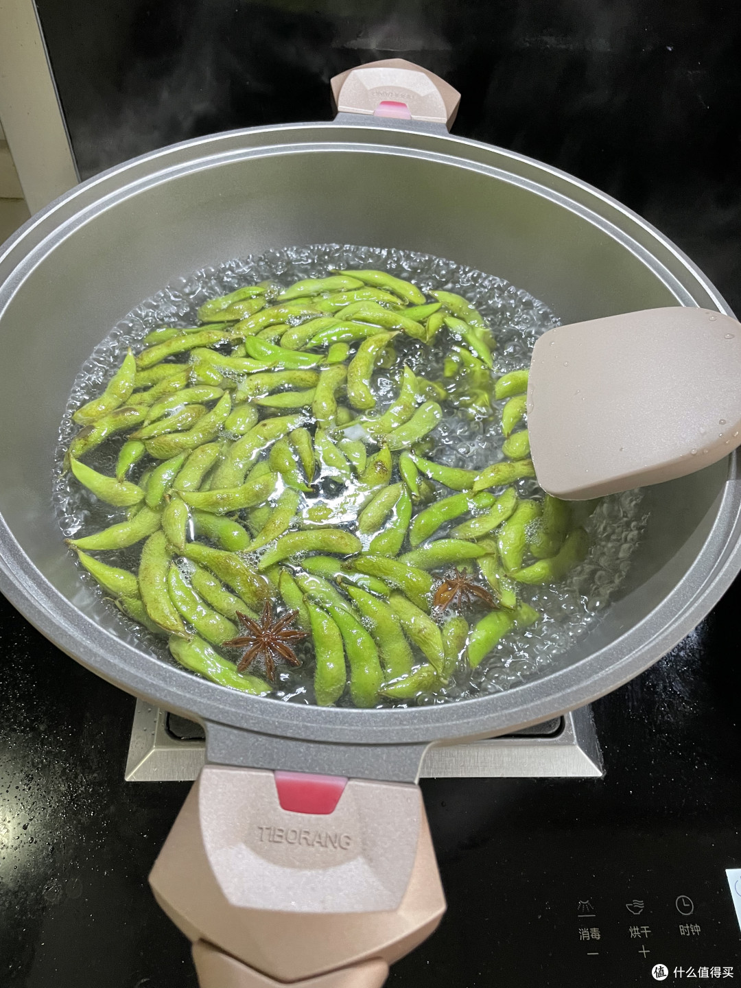 享受好“食”光——帝伯朗八合一浮雕多用锅体验