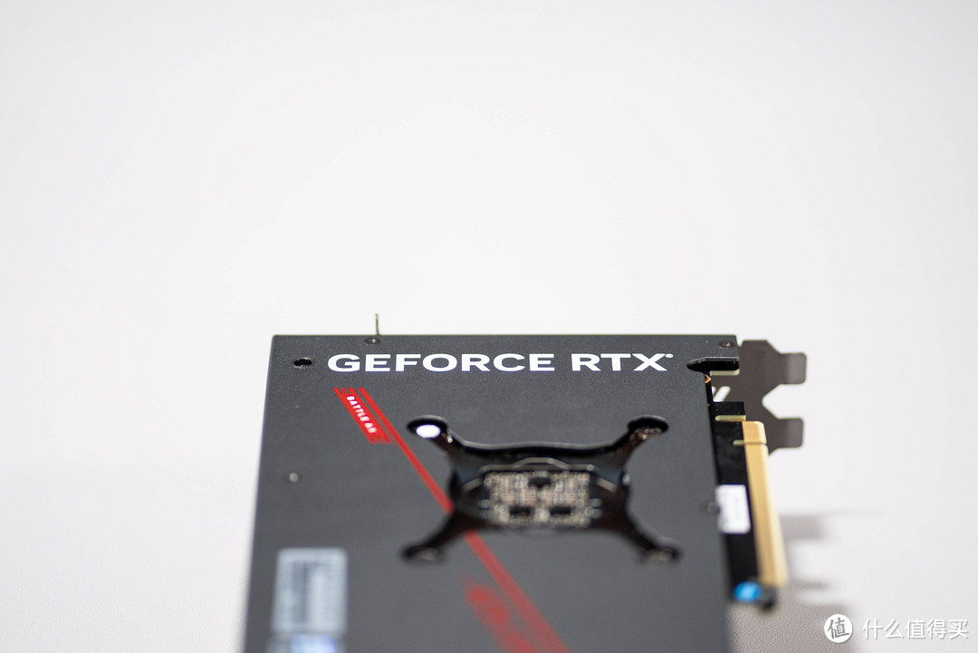 RTX4070Ti 显卡首测：半价4090，性能超上代旗舰