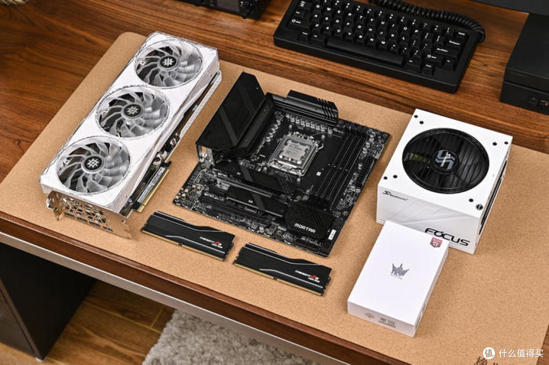 2K主流游戏好搭档——影驰GeForce RTX 4070Ti 12GB 星曜 OC开箱评测