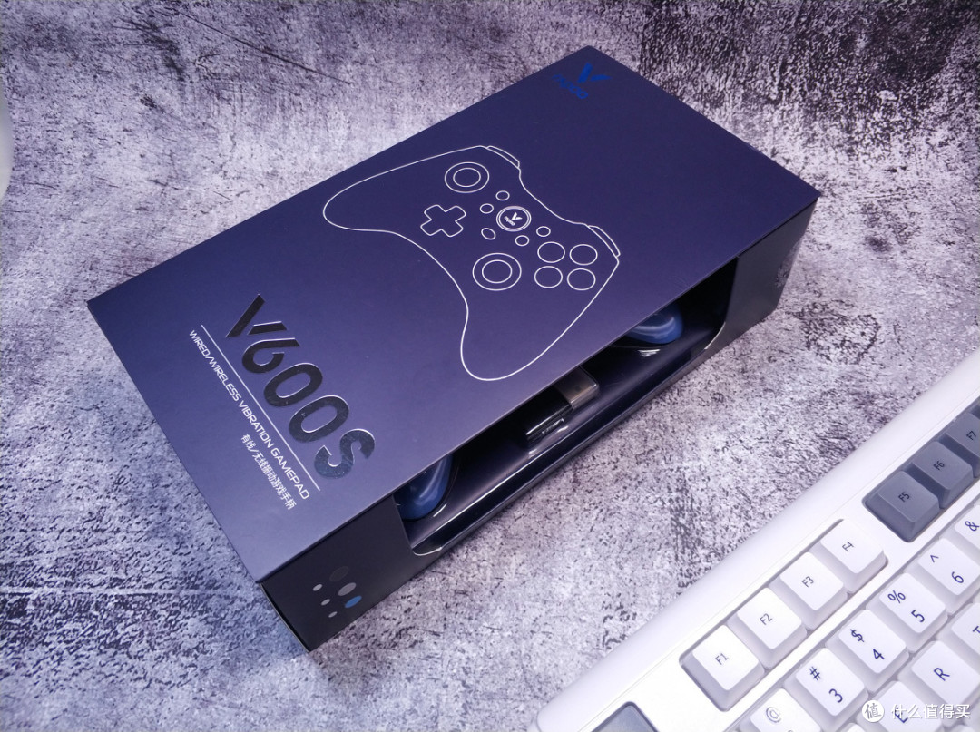 不能错过的百元双模无线游戏手柄,雷柏V600S体验