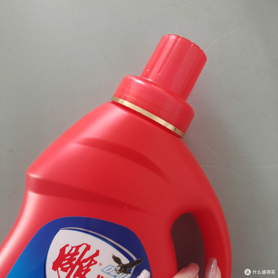 味道清新 强效有力雕牌全能洗衣液
