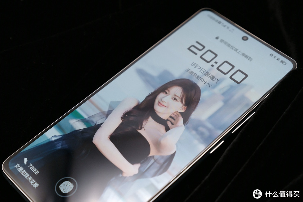 荣耀80 GT：颜值性能均优，2023开年第一部手机选它准没错！