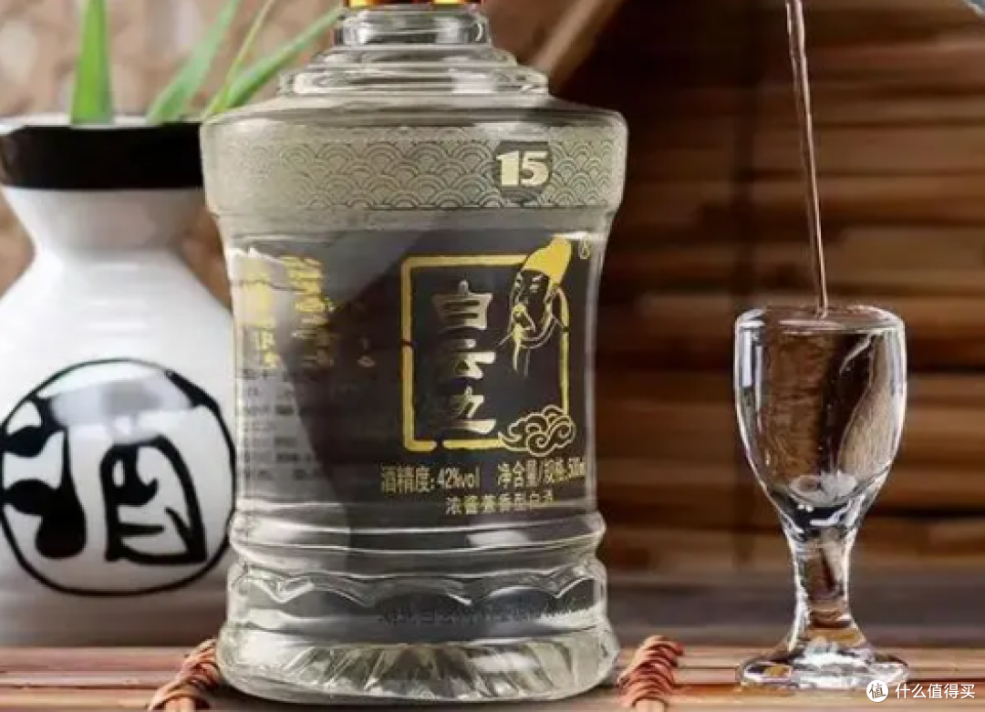 不想在酒桌上“一杯倒”?喝酒时牢记“4注意”,让你多喝二两半