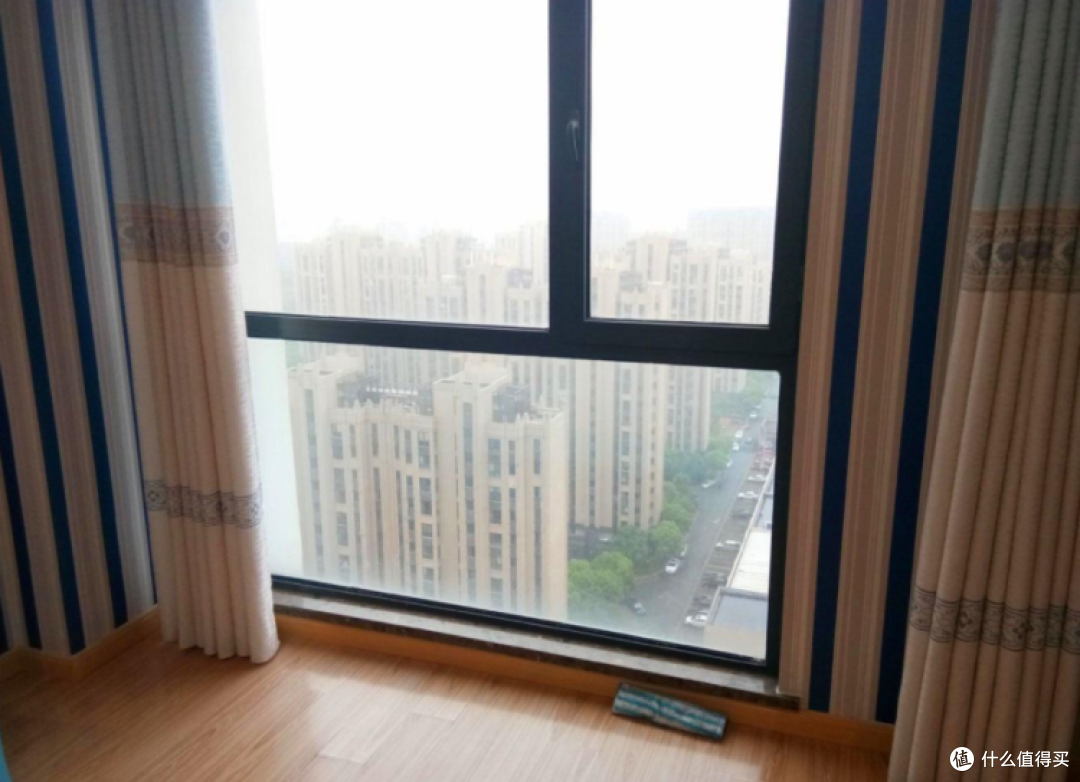 参观32㎡单身公寓,时尚清爽的装修效果,一个人也要活得够精致