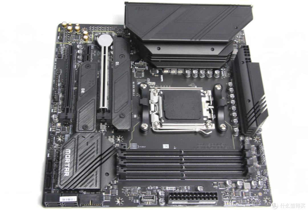 AMD发布三款7000X3D处理器,intel:麻烦又来了