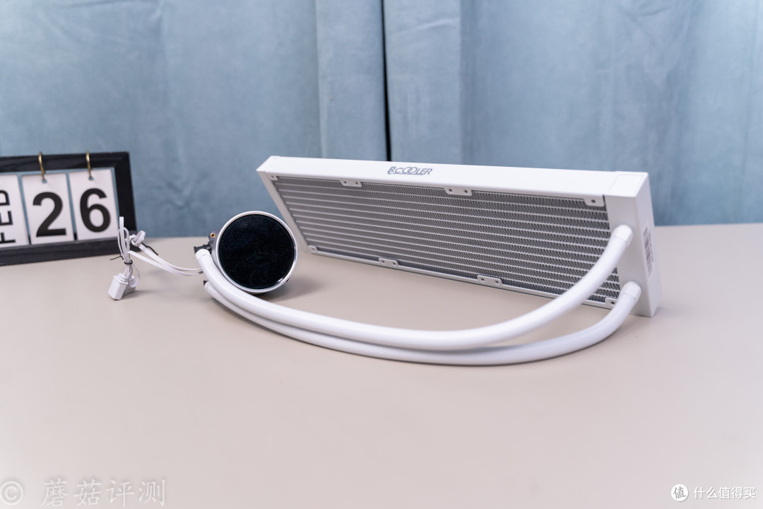 用料扎实,散热实力强劲,超频三PD360白色CPU水冷散热器 评测