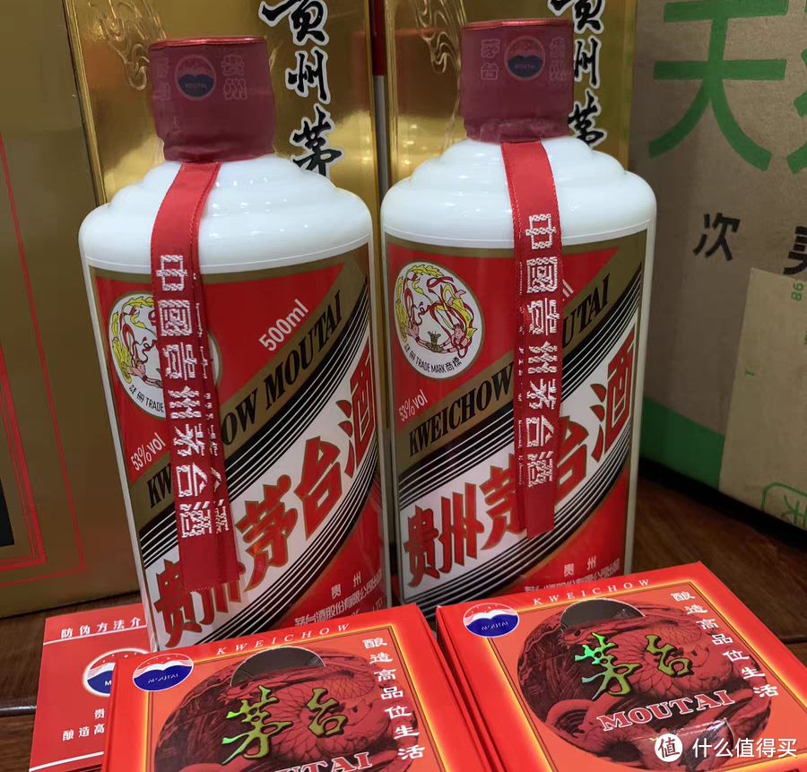 飞天茅台，天猫京东总量60000瓶，很容易抢到，赶紧试试吧。