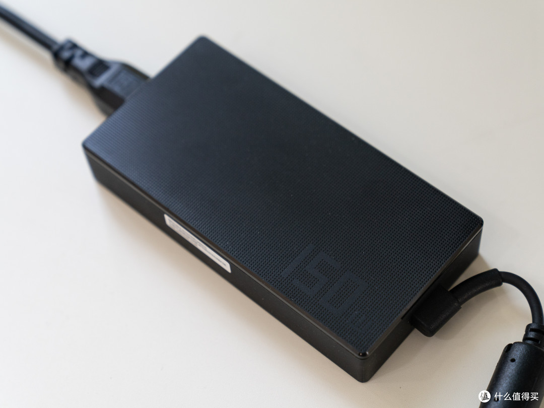 给高端显卡找个伴,信仰在线,大有可为的ROG XG32UQ 绝神32 值得入手吗?