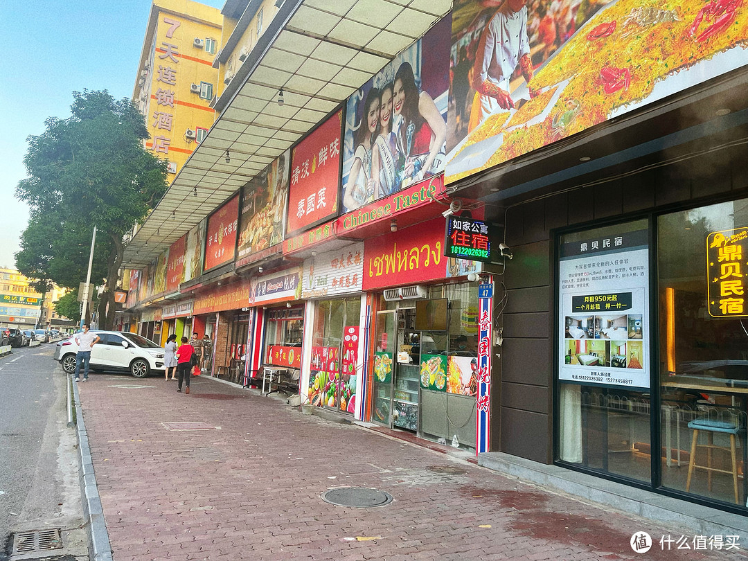 店铺开满一条街,只此一间的正宗清迈大排档
