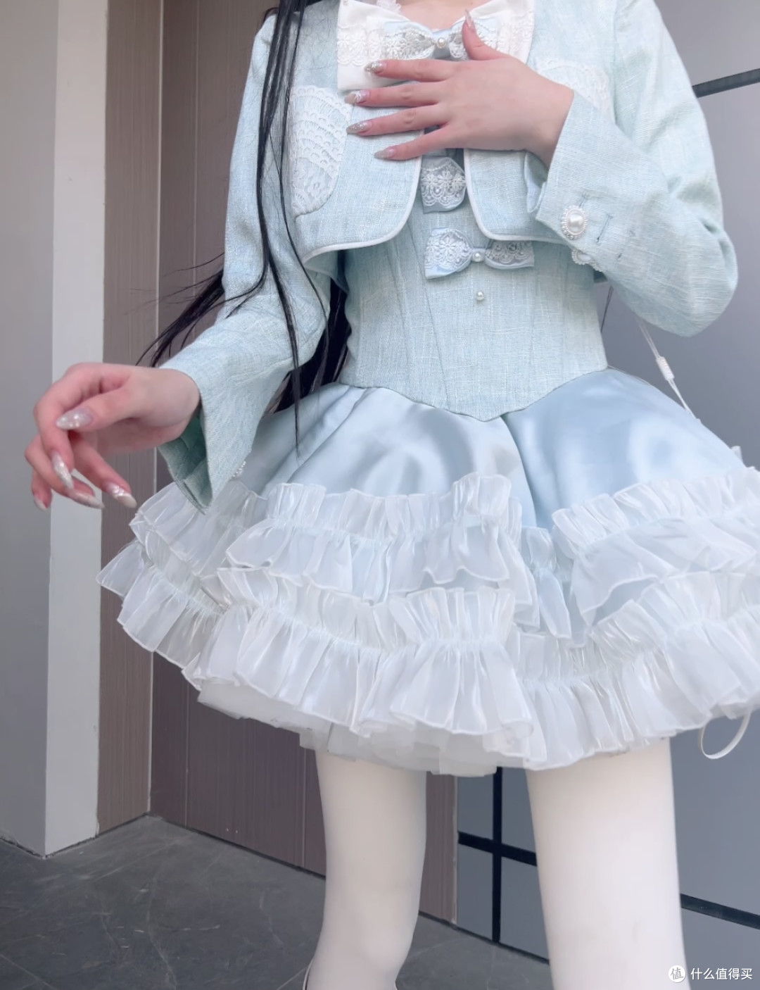 这套温柔小洋裙能和李雨晴妈妈比吗～
