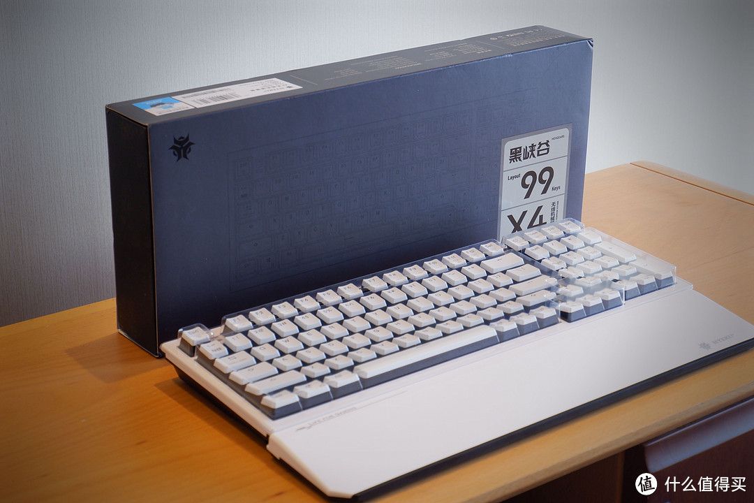 小桌面大配置-黑峡谷X4键盘体验