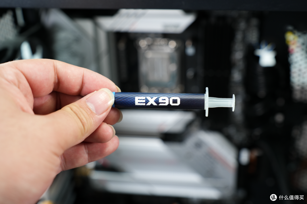 开年就推水冷旗舰？高性能增压风扇加持，超频三PD360上手实测