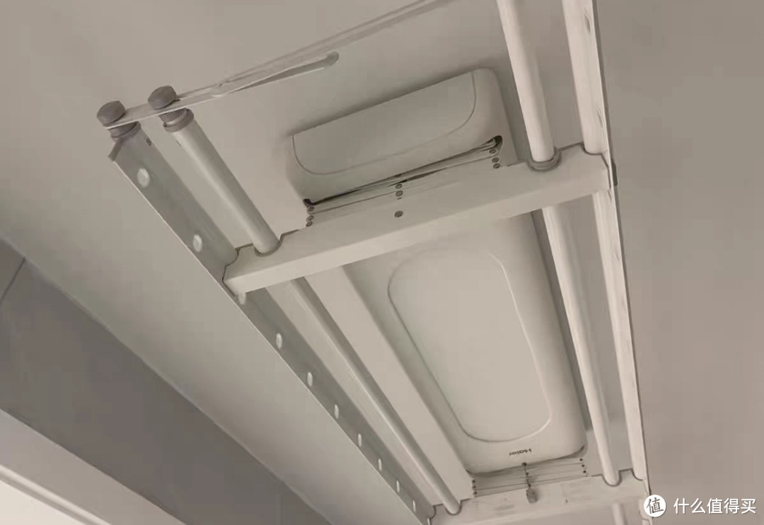 海尔智能遥控升降家用小型阳台照明S231自动晾晒衣杆机