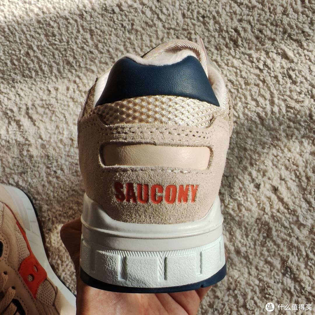 Saucony Hangtime low 与Shadow 5000分享