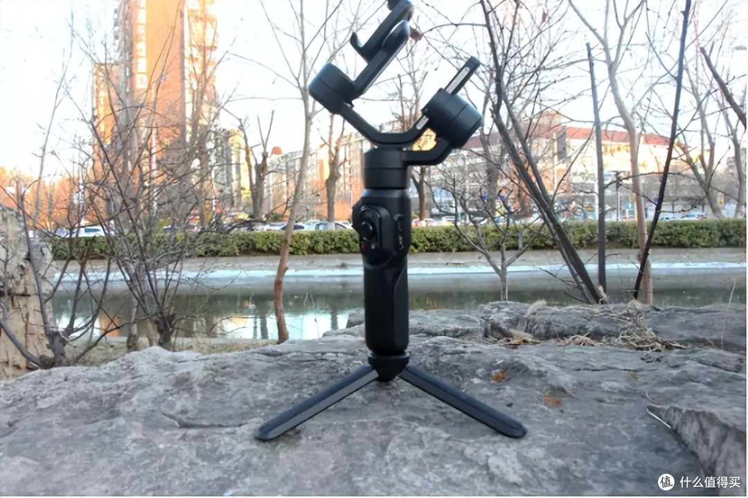 真机能大师,带你玩转花样运镜:奥川Smart S2三轴稳定器评测体验
