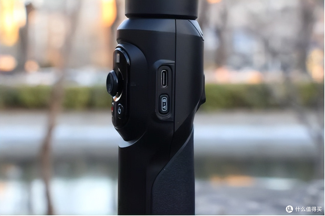 真机能大师,带你玩转花样运镜:奥川Smart S2三轴稳定器评测体验