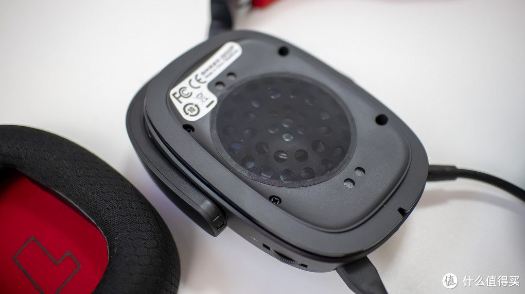 听声辨位，沉浸在电竞战场——自由玩家GH520头戴电竞耳机