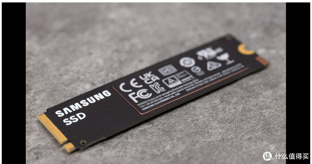 【潮电新年礼 - 年货节装机好物推荐 Ⅳ】三星 990 PRO SSD 评测：再攀 PCIe 4.0 的性能巅峰