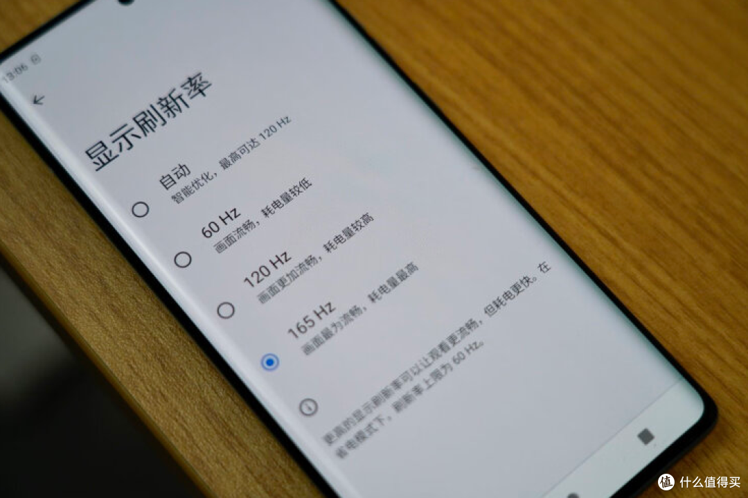 摩托罗拉X40,后置5000万像素双主摄,诚意满满