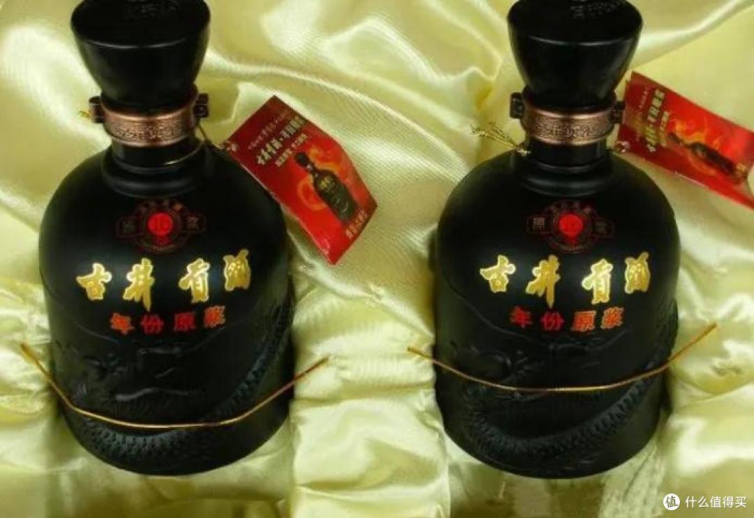 过年送礼别只会送烟茶糖,4款纯粮好酒,花小钱,送礼送到心坎里