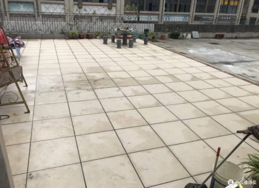 朋友买低楼层大房子,附带500㎡大露台,真是做梦都能笑醒