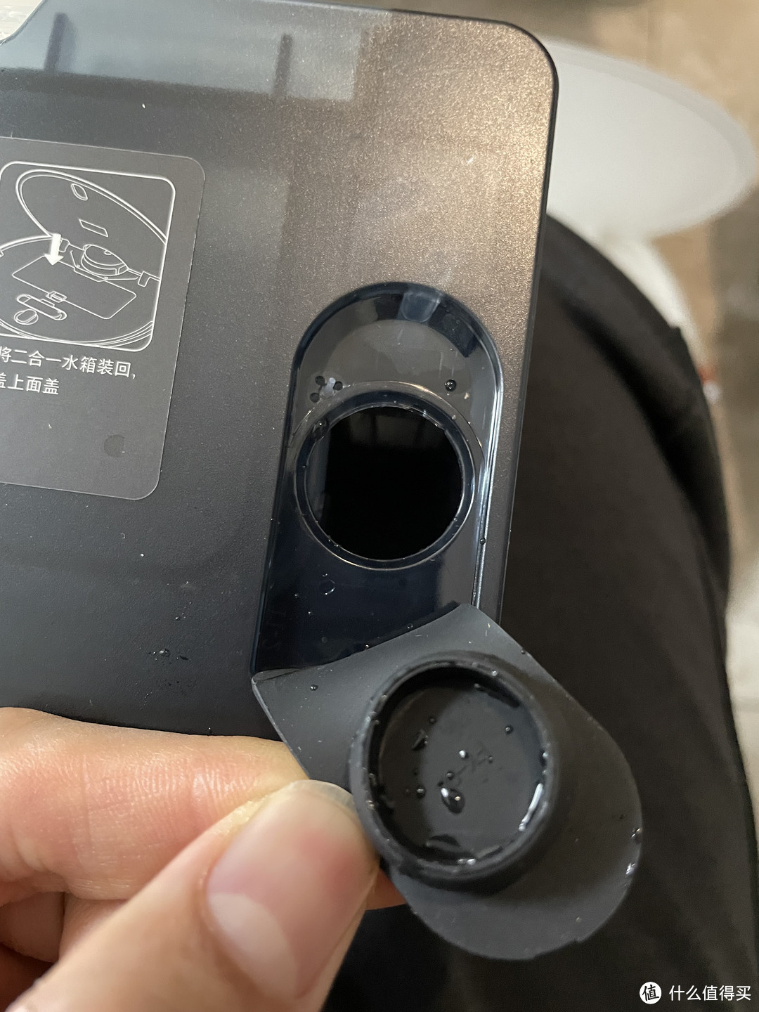 一个愚蠢操作,把扫地机器人用成了推土机