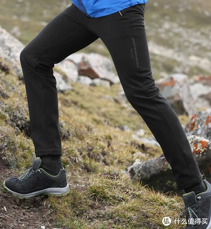 多重科技打造的冲锋衣裤，让你的滑雪运动如虎添翼！