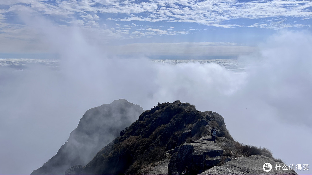 ​江西十大高峰之十，赣东屋脊军峰山，烟波缥缈隐险峰