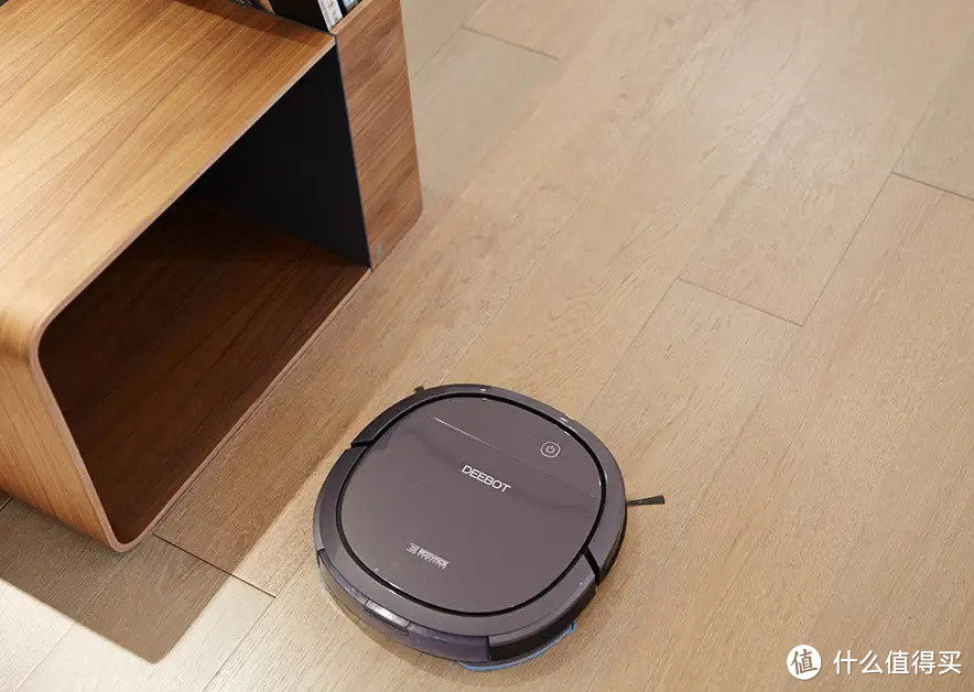 在家懒得打扫卫生？机器人可以带给你超舒适的环境！