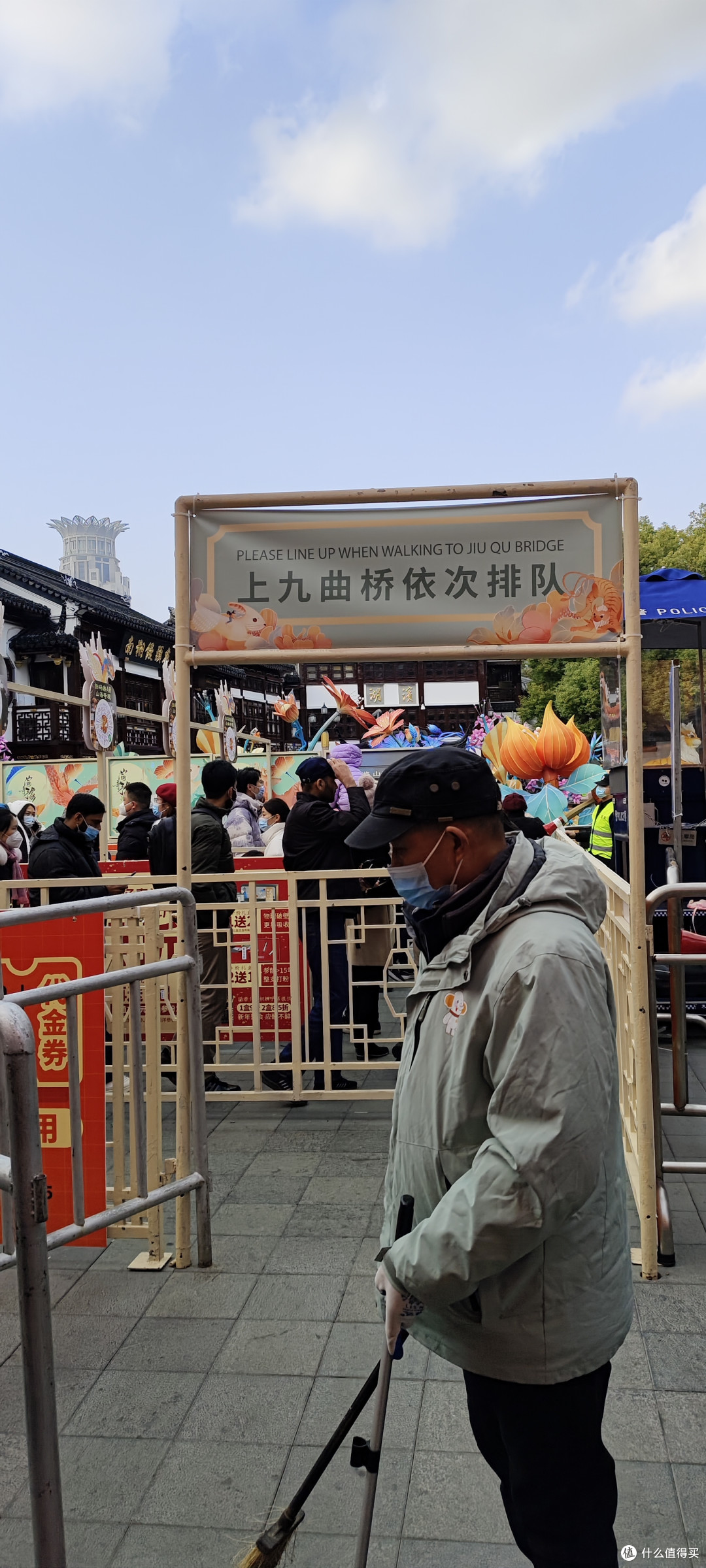 人山人海,重临上海/城隍庙/豫园游记/城隍庙逛街庙会/今年春节城隍庙的人多吗?城隍庙小吃街逛一逛