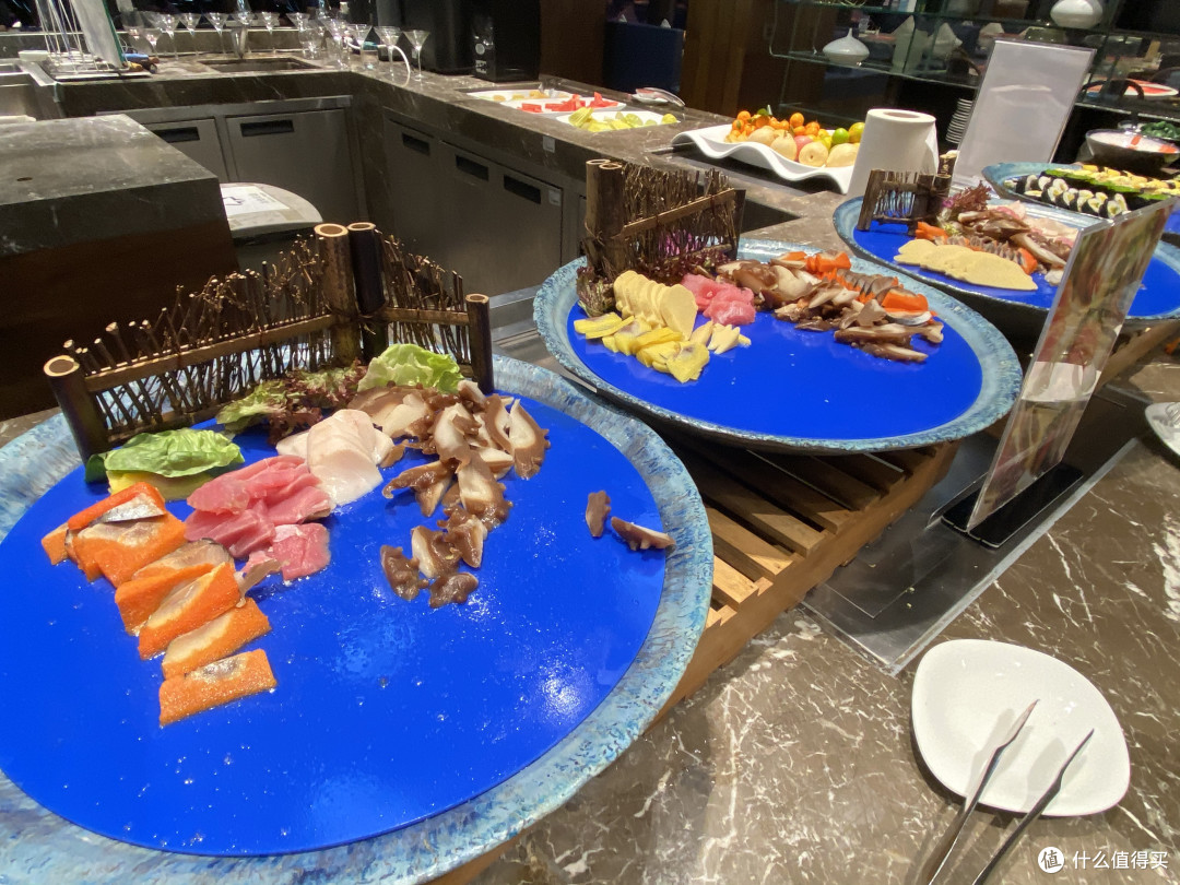 回家过年前吃顿好的,两人五折的海鲜自助餐【龙华希尔顿逸林酒店自助晚餐】