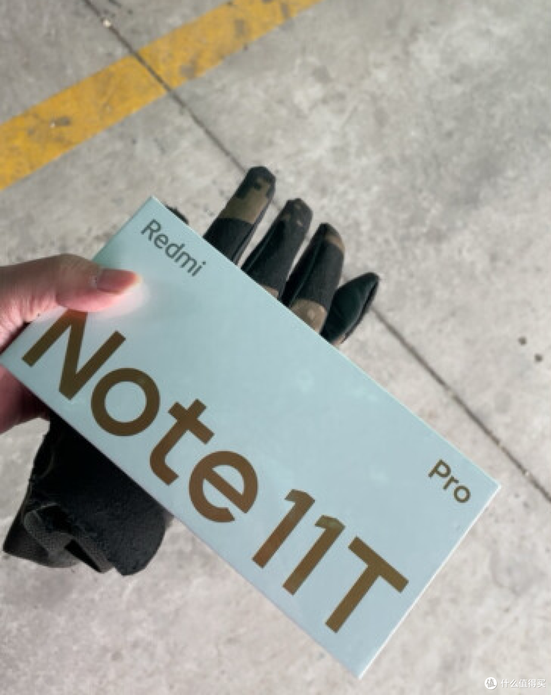 144Hz高刷新率，天玑8100处理器，红米真的“狠”
