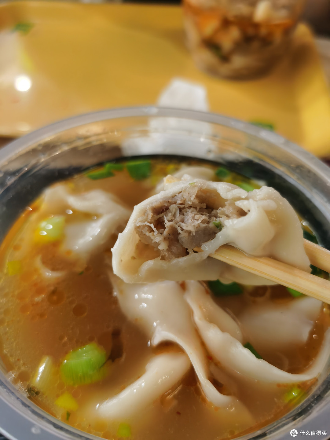 乌鲁木齐丨正月里水饺吃不停,高铁站内的孜然羊肉水饺也很不错!
