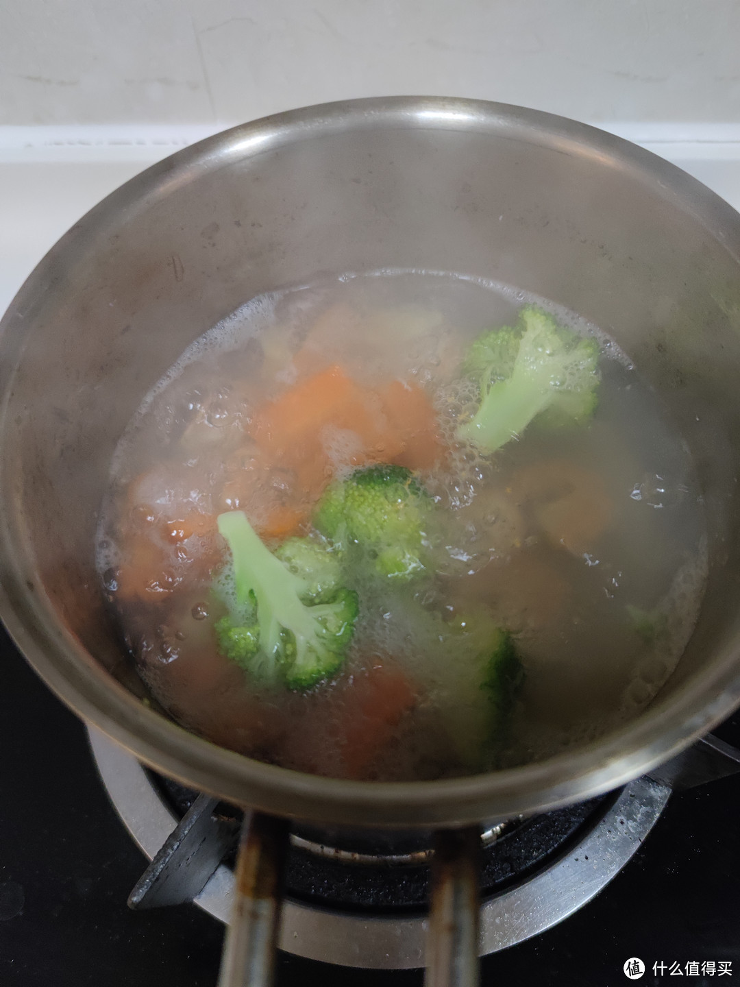蔬菜焯水煮熟备用