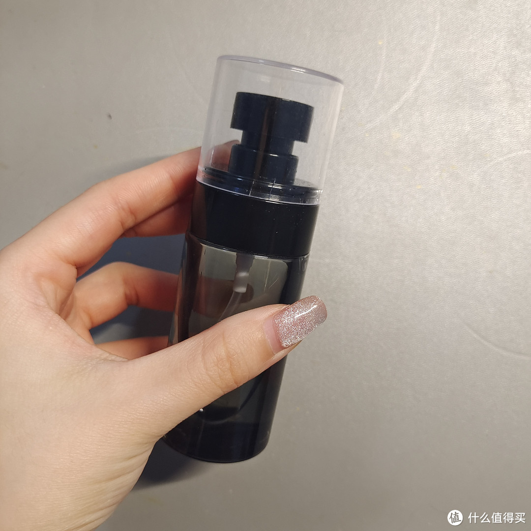 日常保湿补水必用的极细喷雾瓶子