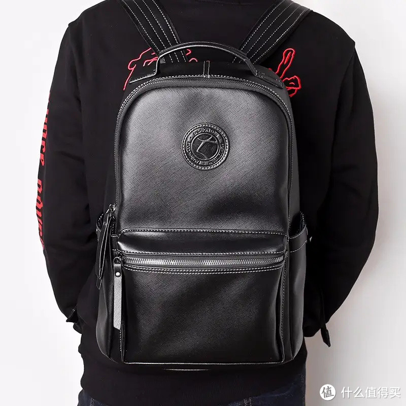 男士背包不单调,学会搭配尽显潮流范儿!