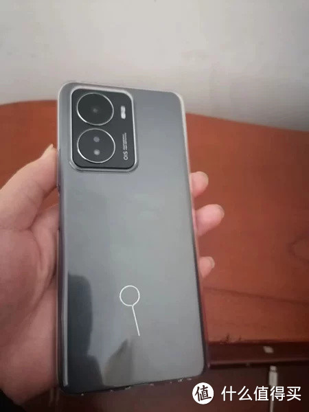 iQOO Z6,全局DC调光,德国莱茵护眼认证