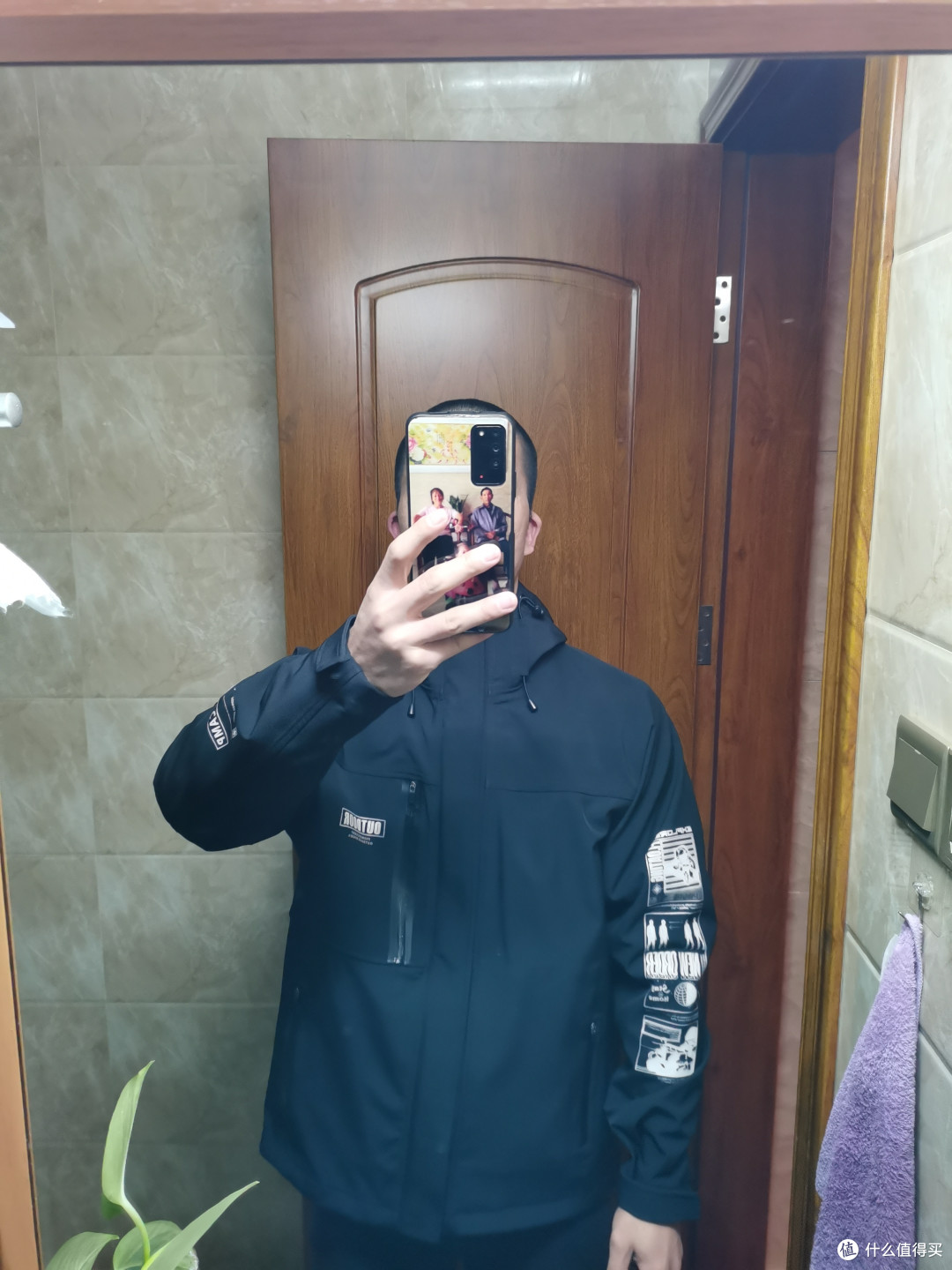 我新购入的的大花臂冲锋衣