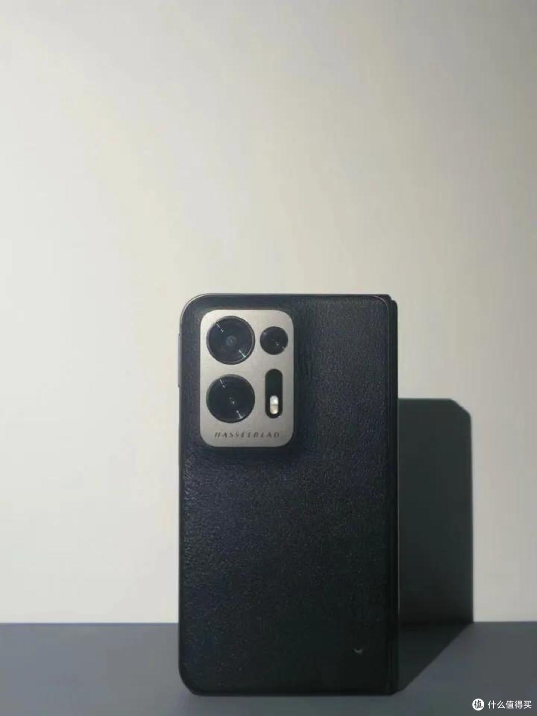 OPPO 新发的折叠屏 Find N2 和 Find N2 Flip 实际体验如何，有没有用过的说说？