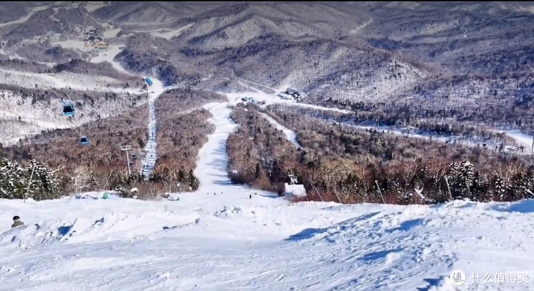 踩着冬天的尾巴、一起出去撒点野，国内十大滑雪场推荐。