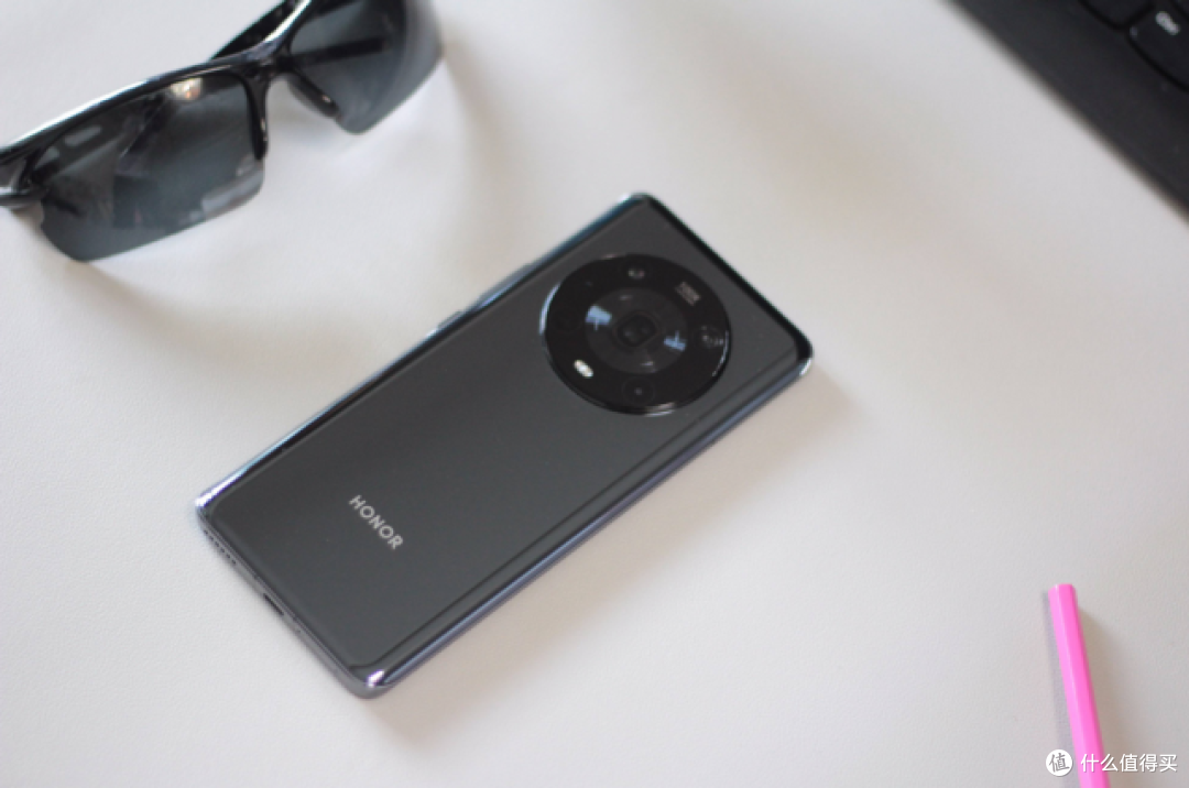 无惧手抖出大片，荣耀Magic4Pro天玑版+OPPO Find X5 Pro天玑版评测