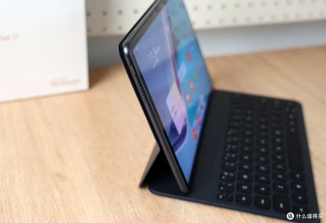 丝滑流畅好操作，华为MatePad 11追剧办公两不误