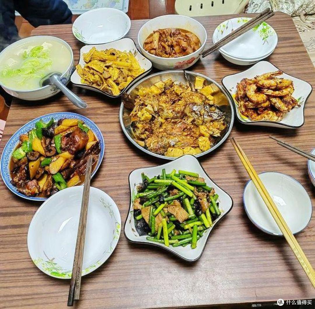 这四家年夜饭,健康味,营养味,实在味,你愿意吃哪一家?