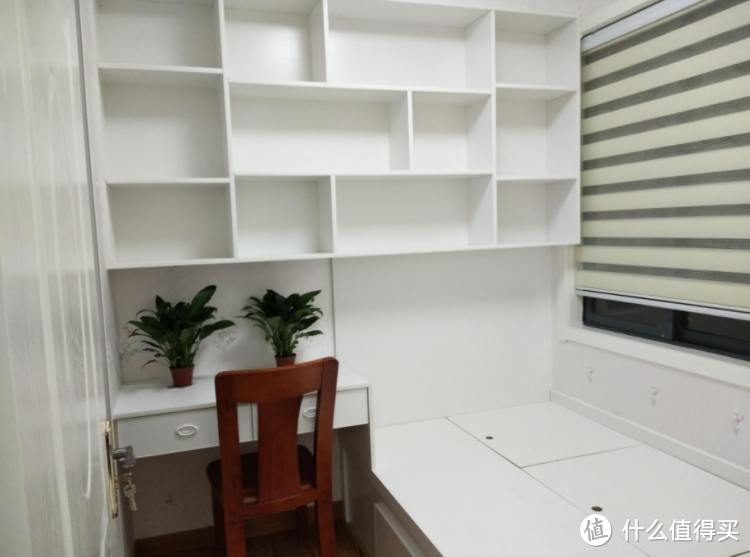 参观104㎡三居室新房,坚持客餐厅全屋贴瓷砖,完工后媳妇直夸有眼光