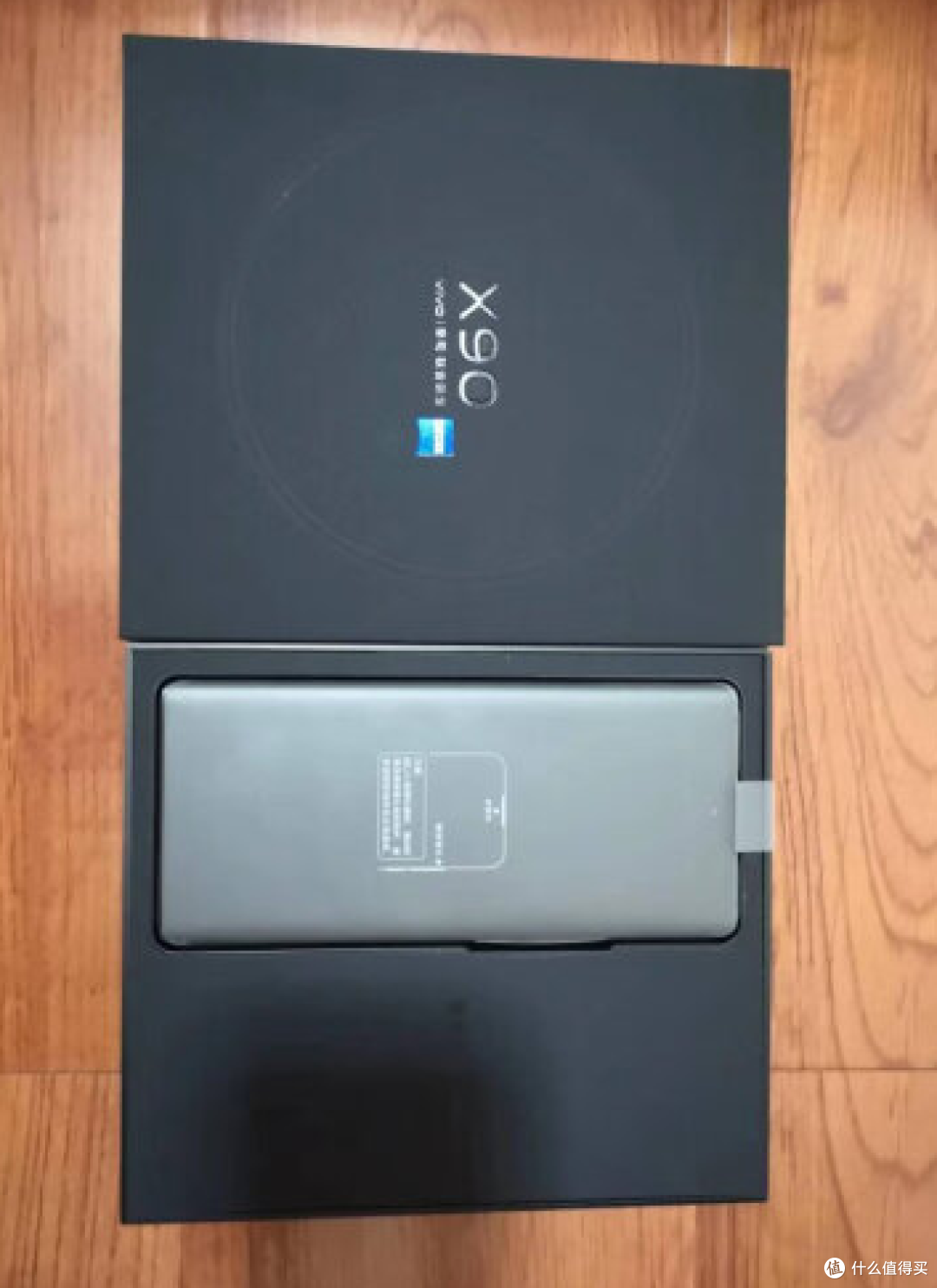 京东方Q9屏幕,自研芯片V2,vivo X90表现出色