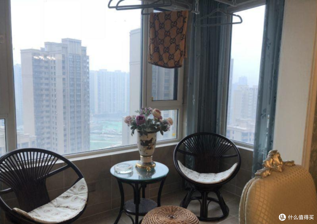 参观160㎡大豪宅，一进门就被吓到了，搞得有点拘束